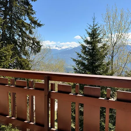 L'arzette A A 2 Pas Du Centre Avec Magnifique Vue Sur Les Montagnes Anzère